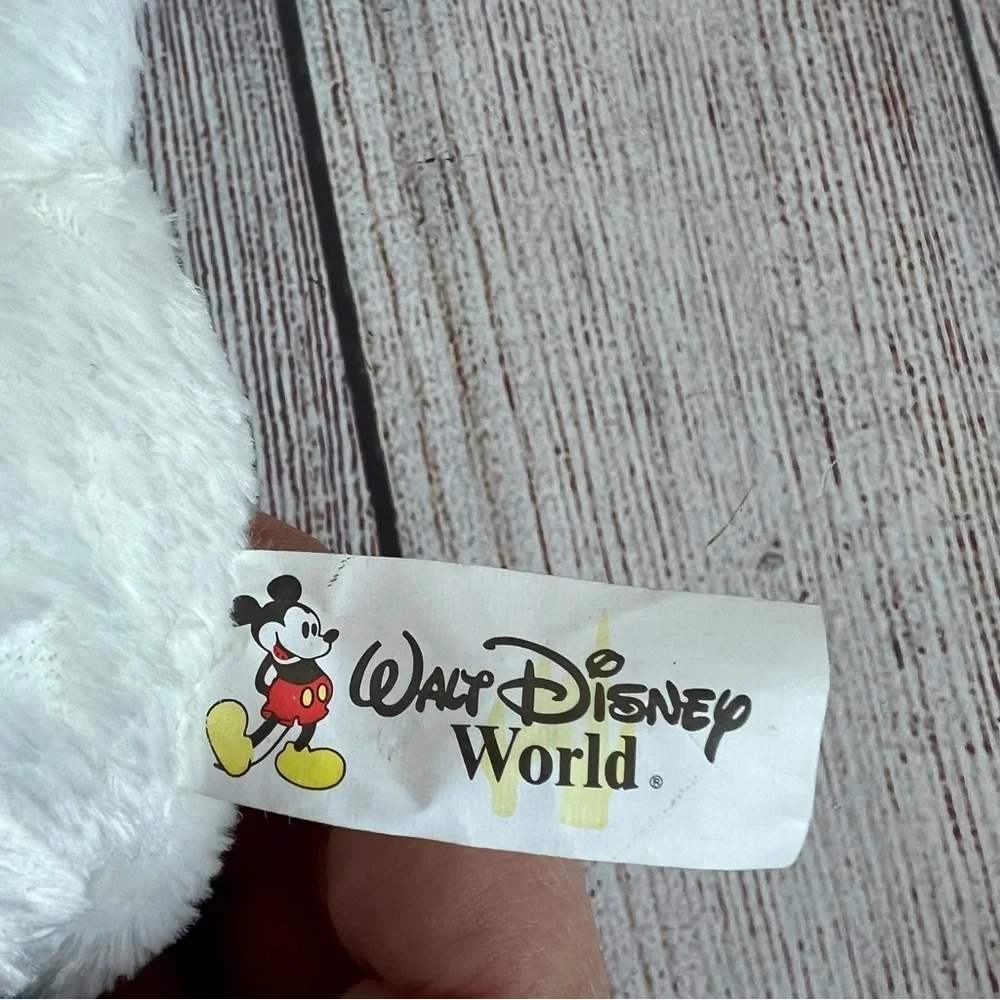 Disney World Winter Fun Tigger Bean Bag Plush NWT